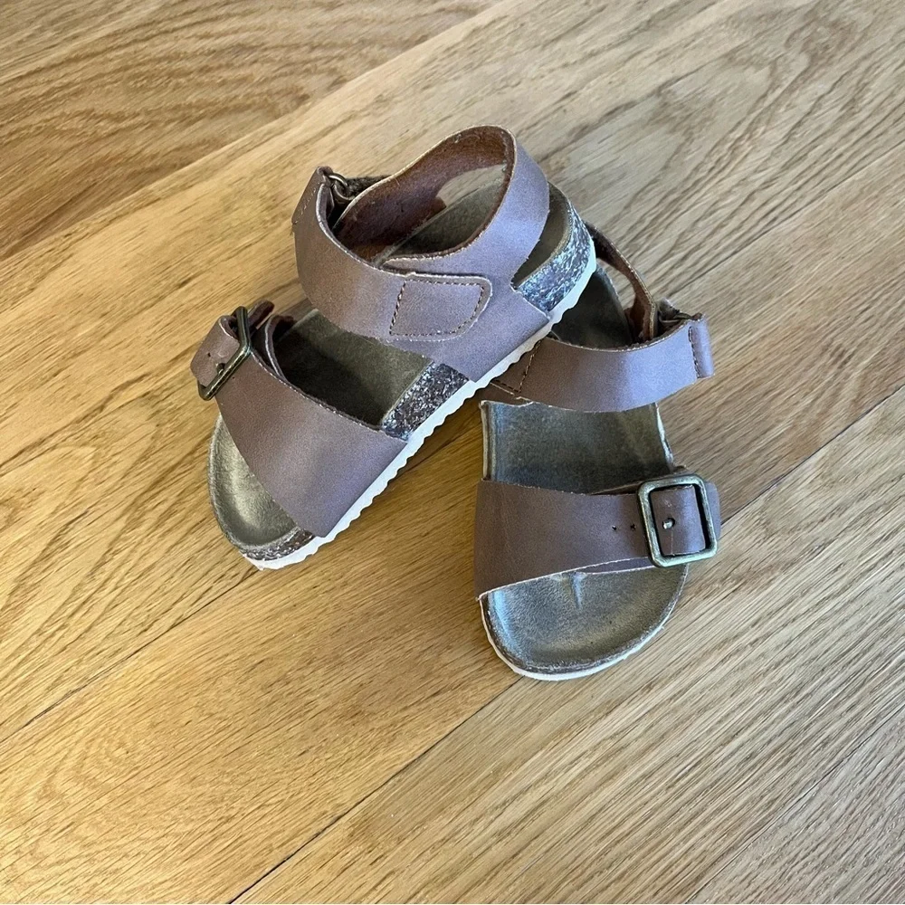 Brown Leather Sandals with Buckles